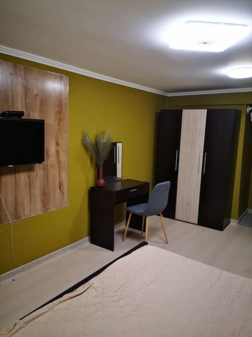 Студиото Е Партер От Жилищна Сграда. Топ Център. Apartment Varna Exterior photo